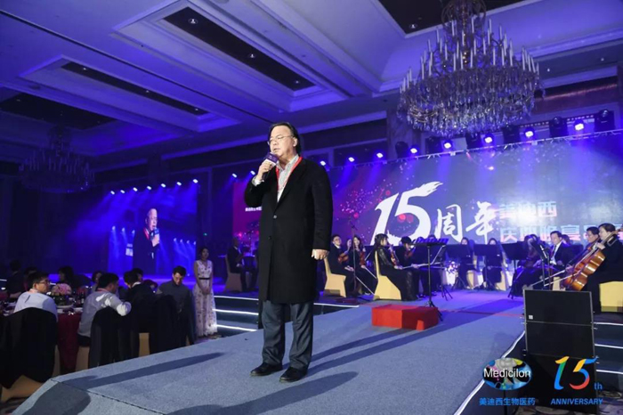 张江集团党委委员、副总经理王兰忠