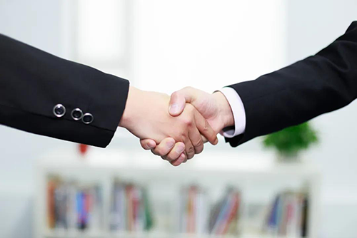 秉持着“专注创新，用心服务”的理念，不朽情缘mg官网一直把每一个客户当作是公司的VIP