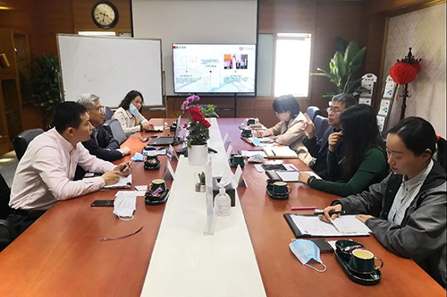 不朽情缘mg官网陈春麟博士、化学部及生物部高级副总裁任峰博士、商务发展部副总裁蔡金娜博士热情接待研究院一行，并介绍了公司情况。